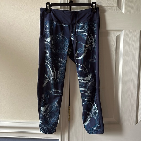 Nike Dry Fit Leggings Size Small - Picture 1 of 7